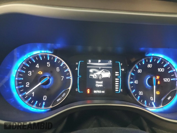 2017 Chrysler Pacifica Touring L with VIN 2C4RC1BG7HR608310, listed as a Copart auction lot 55654555 with 96,763 mi miles and Salvage Title. Bid and sale history available at DreamBid. Image 9.