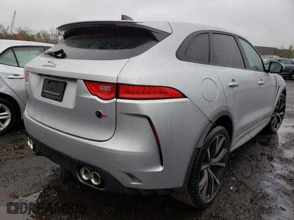2020 Jaguar F-Pace SVR with VIN SADCZ2EE3LA617186, listed as a Copart auction lot 73372603 with 52,265 mi miles and Salvage Title. Bid and sale history available at DreamBid. Image 3.
