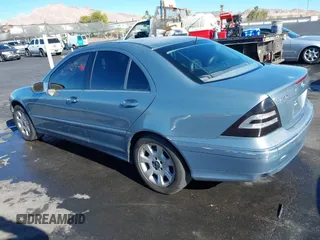 2005 Mercedes-Benz C 240 with VIN WDBRF61J85A764789, listed as a IAAI auction lot 41319572 with 8,921 mi miles and . Bid and sale history available at DreamBid. Image 3.