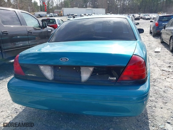 2010 Ford Police Interceptor with VIN 2FABP7BV2AX110675, listed as a IAAI auction lot 41617337 with 1 mi miles. Bid and sale history available at carsss.com. Image 16.