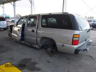 2004 Chevrolet Suburban LT with VIN 3GNEC16T04G210725, listed as a IAAI auction lot 41191477 with 1 mi miles. Bid and sale history available at carsss.com. Image 3.