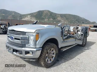 2017 Ford Super Duty F-250 SRW Lariat with VIN 1FT7W2BT7HEF39231, listed as a IAAI auction lot 41805246 with 1 mi miles. Bid and sale history available at carsss.com. Image 2.