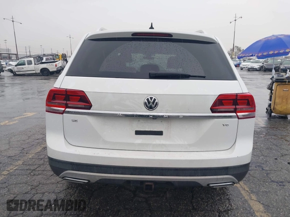2019 Volkswagen Atlas SE z VIN 1V2WR2CA8KC504134, wystawiony jako IAAI lot #41700050 z przebiegiem 97 047 mil mil oraz . Historia ofert i sprzedaży dostępna na DreamBid. Obrazek 16.