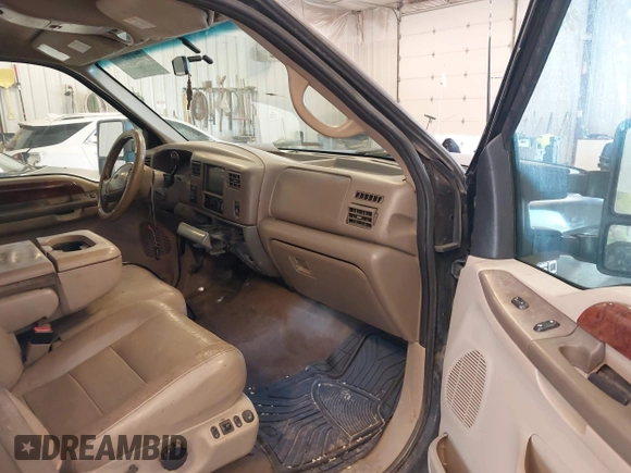 2002 Ford F-250 XL with VIN 1FTNW21F82EA71892, listed as a IAAI auction lot 42573538 with 409,991 mi miles and . Bid and sale history available at DreamBid. Image 5.