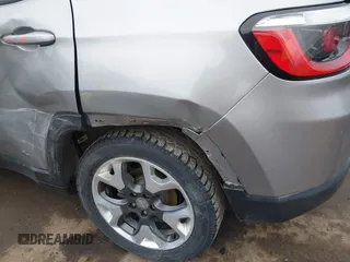 2019 Jeep Compass Limited with VIN 3C4NJCCB8KT782121, listed as a IAAI auction lot 41698308 with 158,352 mi miles. Bid and sale history available at carsss.com. Image 17.
