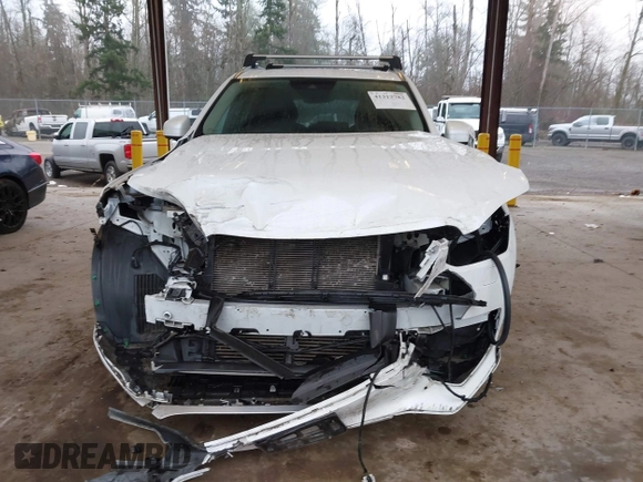 2018 Volvo XC90 Inscription with VIN YV4A22PL5J1388636, listed as a IAAI auction lot 41313782 with 59,859 mi miles. Bid and sale history available at carsss.com. Image 11.