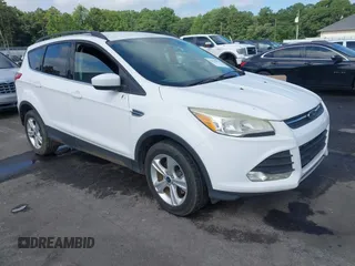 2014 Ford Escape SE z VIN 1FMCU9G93EUE01449, wystawiony jako IAAI lot #42639012 z przebiegiem 173 950 mil mil oraz . Historia ofert i sprzedaży dostępna na DreamBid. Obrazek 1.