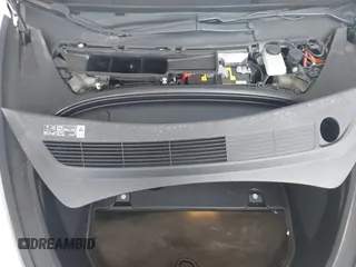 2018 Tesla Model 3 Long Range Battery z VIN 5YJ3E1EA1JF053895, wystawiony jako IAAI lot #42182178 z przebiegiem 75 356 mil mil oraz . Historia ofert i sprzedaży dostępna na DreamBid. Obrazek 10.