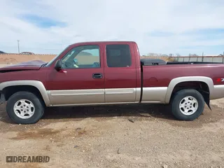 2003 Chevrolet Silverado 1500 LS with VIN 2GCEK19T631385785, listed as a IAAI auction lot 41813987 with 215,131 mi miles. Bid and sale history available at carsss.com. Image 14.