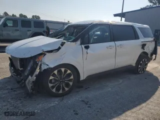 2024 Kia Carnival EX with VIN KNDNC5H36R6422003, listed as a Copart auction lot 68472664 with 7,513 mi miles and Salvage Title. Bid and sale history available at carsss.com. Image 1.