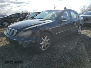2002 Mercedes-Benz C with VIN WDBRF61J42F262487, listed as a Copart auction lot 47354225 with 128,238 mi miles and Salvage Title. Bid and sale history available at carsss.com. Image 1.