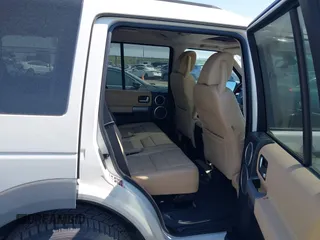 2008 Land Rover LR3 SE with VIN SALAE25498A449219, listed as a IAAI auction lot 42109126 with 105,326 mi miles and . Bid and sale history available at DreamBid. Image 8.