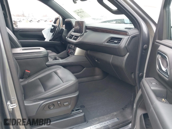 2021 Chevrolet Suburban Z71 с VIN 1GNSKDKD3MR447022, выставлен на аукционе IAAI как лот 41186982 с пробегом 82 677 миль миль и . История ставок и продаж доступна на DreamBid. Изображение 5.