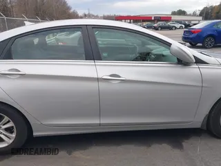 2013 Hyundai Sonata GLS with VIN 5NPEB4AC1DH609459, listed as a IAAI auction lot 41125668 with 227,079 mi miles and . Bid and sale history available at carsss.com. Image 14.