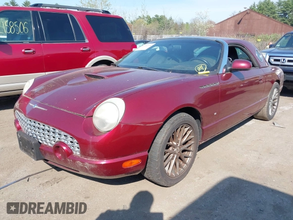 2004 Ford Thunderbird Deluxe with VIN 1FAHP60A34Y110824, listed as a IAAI auction lot 42155374 with 77,042 mi miles. Bid and sale history available at carsss.com. Image 17.