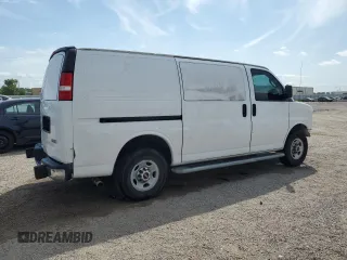 2020 GMC Savana Cargo Van with VIN 1GTW7AFG8L1210215, listed as a Copart auction lot 53084915 with 34,435 mi miles and Clean Title. Bid and sale history available at carsss.com. Image 3.