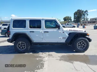 2025 Jeep Wrangler Rubicon with VIN 1C4PJXFN9SW523685, listed as a IAAI auction lot 41945204 with 24 mi miles and . Bid and sale history available at DreamBid. Image 13.