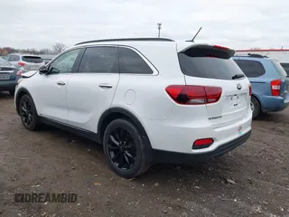 2020 Kia Sorento LX V6 with VIN 5XYPGDA57LG691635, listed as a IAAI auction lot 41918250 with 68,003 mi miles. Bid and sale history available at carsss.com. Image 3.