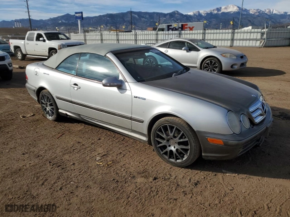 2001 Mercedes-Benz CLK-Class with VIN WDBLK70G41T057037, listed as a Copart auction lot 81661884 with 63,580 mi miles and Salvage Title. Bid and sale history available at carsss.com. Image 4.