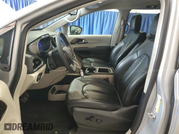 2023 Chrysler Pacifica Touring L с VIN 2C4RC1BG6PR623850, выставлен на аукционе Copart как лот 61487295 с пробегом 60 028 миль миль и Чистый • Clean title. История ставок и продаж доступна на DreamBid. Изображение 7.