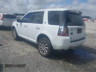 2013 Land Rover LR2 z VIN SALFR2BG3DH359509, wystawiony jako IAAI lot #41947602 z przebiegiem 144 411 mil mil oraz . Historia ofert i sprzedaży dostępna na DreamBid. Obrazek 3.