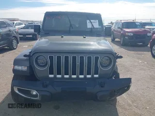 2018 Jeep Wrangler Unlimited Sahara z VIN 1C4HJXEN9JW215890, wystawiony jako IAAI lot #41215063 z przebiegiem 39 567 mil mil oraz . Historia ofert i sprzedaży dostępna na DreamBid. Obrazek 12.