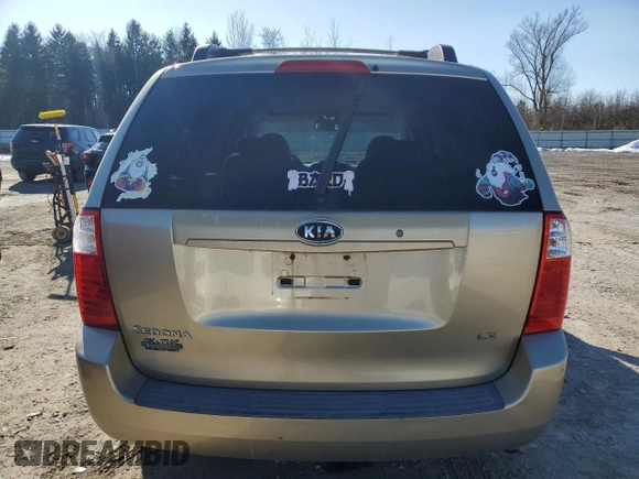 2007 Kia Sedona LX with VIN KNDMB233476147961, listed as a Copart auction lot 48478215 with 234,710 mi miles and Salvage Title. Bid and sale history available at carsss.com. Image 6.