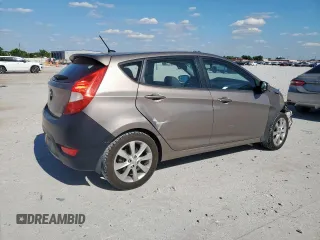 2012 Hyundai Accent SE z VIN KMHCU5AE7CU005441, wystawiony jako Copart lot #56795225 z przebiegiem 137 116 mil mil oraz Szkoda całkowita • Salvage title. Historia ofert i sprzedaży dostępna na DreamBid. Obrazek 3.
