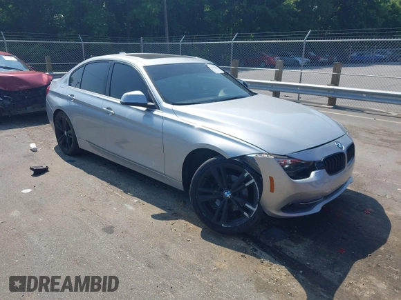 2017 BMW 3 Series 330i z VIN WBA8B9G33HNU56443, wystawiony jako IAAI lot #42416418 z przebiegiem 84 537 mil mil oraz . Historia ofert i sprzedaży dostępna na DreamBid. Obrazek 1.