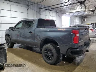 2020 Chevrolet Silverado 1500 LT Trail Boss with VIN 1GCPYFED8LZ180513, listed as a Copart auction lot 42901935 with 44,546 mi miles and Salvage Title. Bid and sale history available at carsss.com. Image 2.