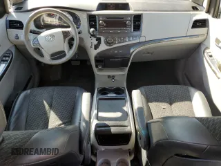 2011 Toyota Sienna SE с VIN 5TDXK3DC5BS117992, выставлен на аукционе Copart как лот 48492725 с пробегом 177 647 миль миль и Списание • Salvage title. История ставок и продаж доступна на DreamBid. Изображение 8.