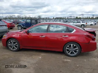 2017 Nissan Altima SR with VIN 1N4AL3AP4HC139007, listed as a IAAI auction lot 42045517 with 54,241 mi miles and . Bid and sale history available at carsss.com. Image 14.