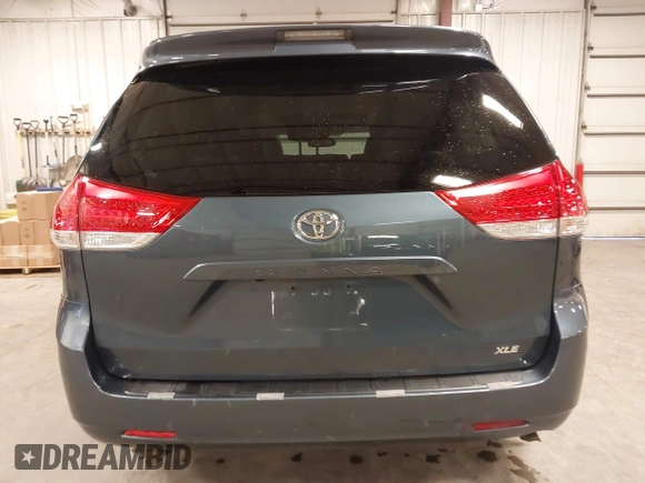 2014 Toyota Sienna XLE с VIN 5TDYK3DC5ES423745, выставлен на аукционе IAAI как лот 42455273 с пробегом 103 063 миль миль и . История ставок и продаж доступна на DreamBid. Изображение 17.