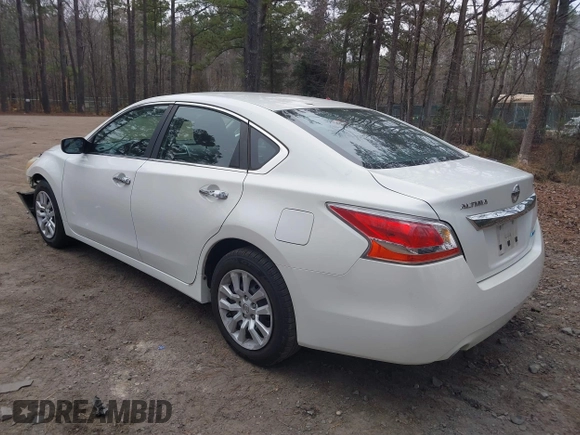 2014 Nissan Altima 2.5 S with VIN 1N4AL3AP2EN335771, listed as a IAAI auction lot 41202964 with 164,995 mi miles. Bid and sale history available at carsss.com. Image 3.
