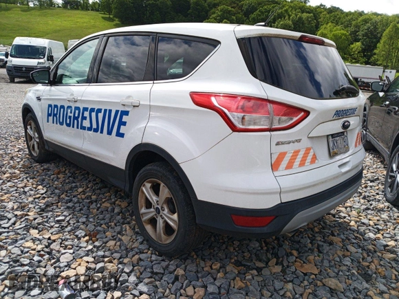 2014 Ford Escape SE z VIN 1FMCU9GX8EUC02895, wystawiony jako IAAI lot #42511705 z przebiegiem 104 900 mil mil oraz . Historia ofert i sprzedaży dostępna na DreamBid. Obrazek 24.