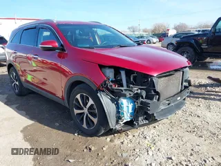 2018 Kia Sorento EX with VIN 5XYPHDA53JG387101, listed as a IAAI auction lot 41124311 with 102,181 mi miles and . Bid and sale history available at carsss.com. Image 1.