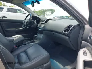 2007 Honda Accord EX-L z VIN 1HGCM66897A073729, wystawiony jako IAAI lot #42308276 z przebiegiem 125 064 mil mil oraz . Historia ofert i sprzedaży dostępna na DreamBid. Obrazek 5.
