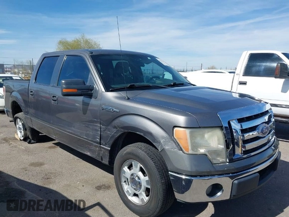2009 Ford F-150 XL with VIN 1FTPW12V09FB19026, listed as a IAAI auction lot 41568618 with 207,541 mi miles. Bid and sale history available at carsss.com. Image 1.