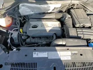 2017 Volkswagen Tiguan S с VIN WVGBV7AXXHK041925, выставлен на аукционе Copart как лот 88156985 с пробегом 77 457 миль миль и На запчасти • Non repairable. История ставок и продаж доступна на DreamBid. Изображение 14.