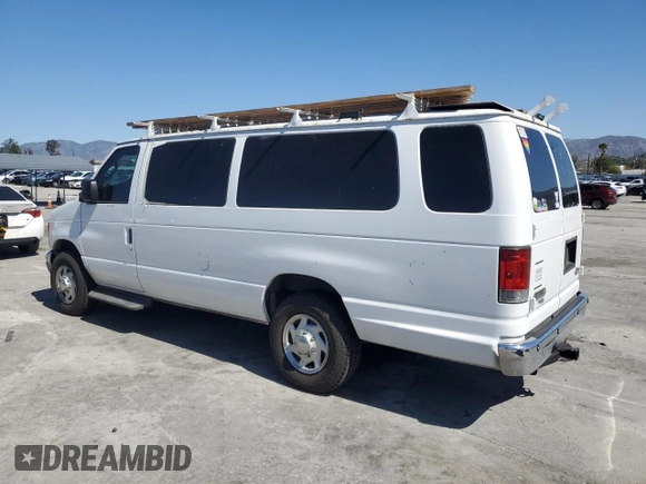 2007 Ford Econoline Passenger XL z VIN 1FBSS31L77DB35609, wystawiony jako Copart lot #49812835 z przebiegiem 379 167 mil mil oraz Szkoda całkowita • Salvage title. Historia ofert i sprzedaży dostępna na DreamBid. Obrazek 2.
