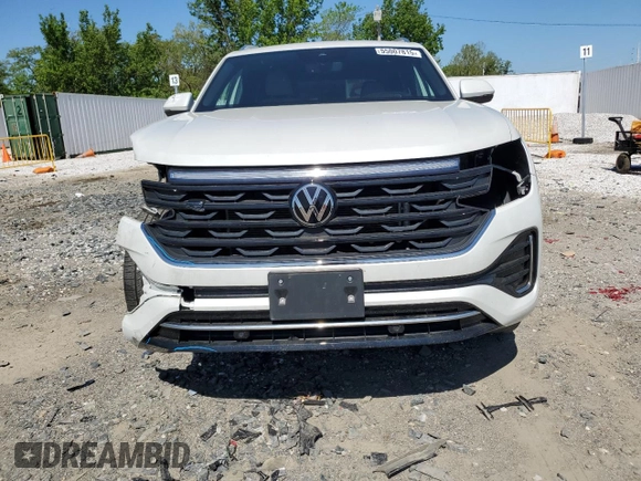 2024 Volkswagen Atlas SEL R-Line z VIN 1V2AE2CA8RC203816, wystawiony jako Copart lot #55007815 z przebiegiem 16 079 mil mil oraz Szkoda całkowita • Salvage title. Historia ofert i sprzedaży dostępna na DreamBid. Obrazek 5.