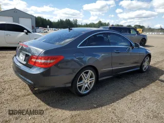 2013 Mercedes-Benz E-Class E 350 with VIN WDDKJ8JB4DF200442, listed as a Copart auction lot 70574794 with 135,940 mi miles and Clean Title. Bid and sale history available at carsss.com. Image 3.
