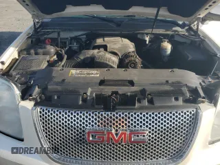 2010 GMC Yukon Denali with VIN 1GKUKEEF5AR266587, listed as a Copart auction lot 72511444 with 245,379 mi miles and Clean Title. Bid and sale history available at carsss.com. Image 12.