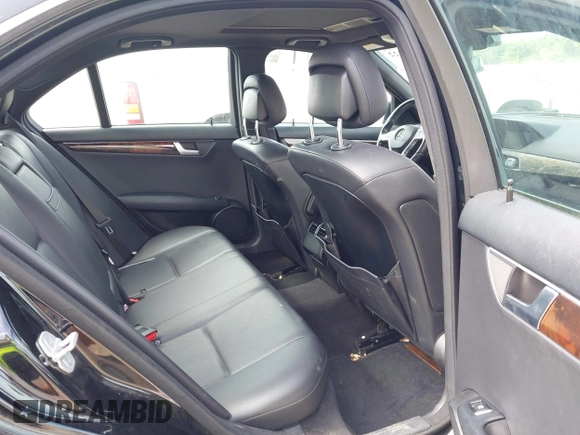 2014 Mercedes-Benz C 250 Sport with VIN WDDGF4HB8EG207833, listed as a IAAI auction lot 42636422 with 90,555 mi miles and . Bid and sale history available at DreamBid. Image 8.