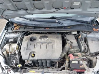 2009 Toyota Corolla with VIN 2T1BU40E99C175172, listed as a IAAI auction lot 42072575 with 176,714 mi miles. Bid and sale history available at carsss.com. Image 10.