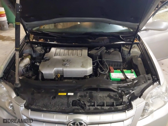 2005 Toyota Avalon XL with VIN 4T1BK36BX5U045813, listed as a IAAI auction lot 42061631 with 150,436 mi miles. Bid and sale history available at carsss.com. Image 10.