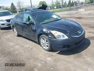 2012 Nissan Altima S z VIN 1N4AL2AP0CN556454, wystawiony jako IAAI lot #42162615 z przebiegiem 233 535 mil mil oraz . Historia ofert i sprzedaży dostępna na DreamBid. Obrazek 1.