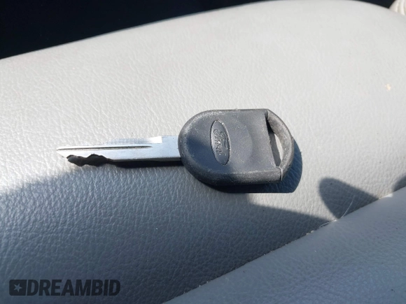 2005 Ford F-150 XL с VIN 1FTRF12W15NA14108, выставлен на аукционе IAAI как лот 42853905 с пробегом 142 717 миль миль и . История ставок и продаж доступна на DreamBid. Изображение 11.