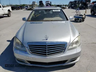 2010 Mercedes-Benz S 400 with VIN WDDNG9FB4AA290503, listed as a Copart auction lot 68741204 with 75,223 mi miles and Salvage Title. Bid and sale history available at DreamBid. Image 5.