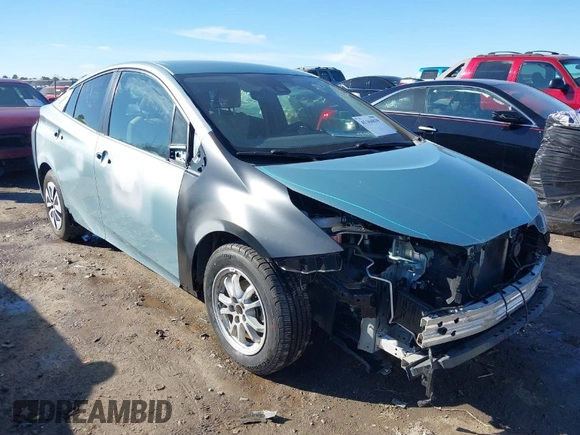 2018 Toyota Prius Two with VIN JTDKBRFU3J3581527, listed as a IAAI auction lot 41304839 with 120,629 mi miles. Bid and sale history available at carsss.com. Image 1.